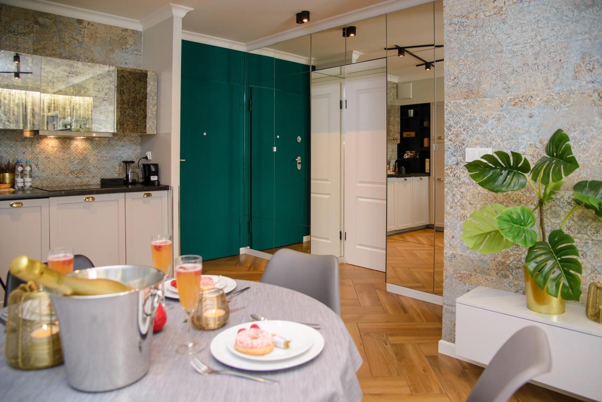 Maya'S Flats & Resorts 34 - Chmielna 73 Gdańsk Zewnętrze zdjęcie